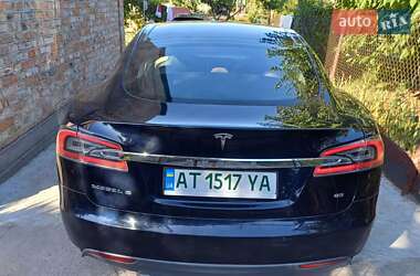 Ліфтбек Tesla Model S 2014 в 
