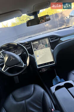 Лифтбек Tesla Model S 2014 в 