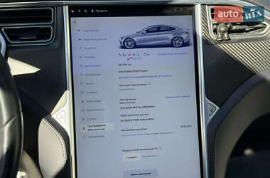 Лифтбек Tesla Model S 2013 в 