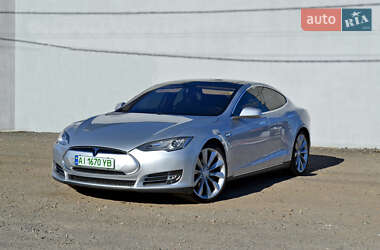 Ліфтбек Tesla Model S 2013 в Святопетрівське