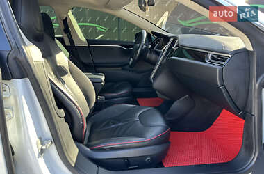 Ліфтбек Tesla Model S 2013 в 