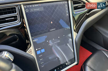 Ліфтбек Tesla Model S 2013 в 