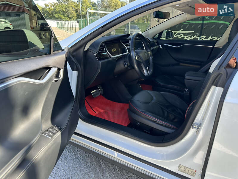 Лифтбек Tesla Model S 2013 в Киеве