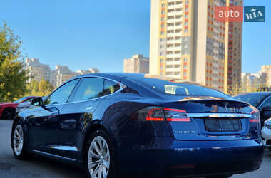 Лифтбек Tesla Model S 2017 в 
