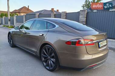 Ліфтбек Tesla Model S 2015 в 