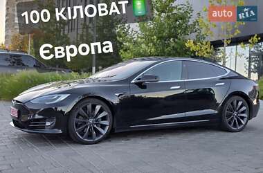 Лифтбек Tesla Model S 2018 в Ровно