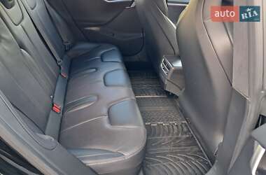 Лифтбек Tesla Model S 2017 в 