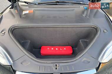 Лифтбек Tesla Model S 2017 в 