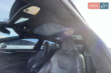 Ліфтбек Tesla Model S 2016 в 