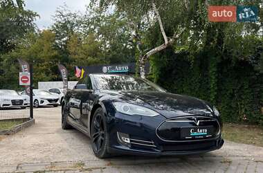 Лифтбек Tesla Model S 2014 в Черновцах