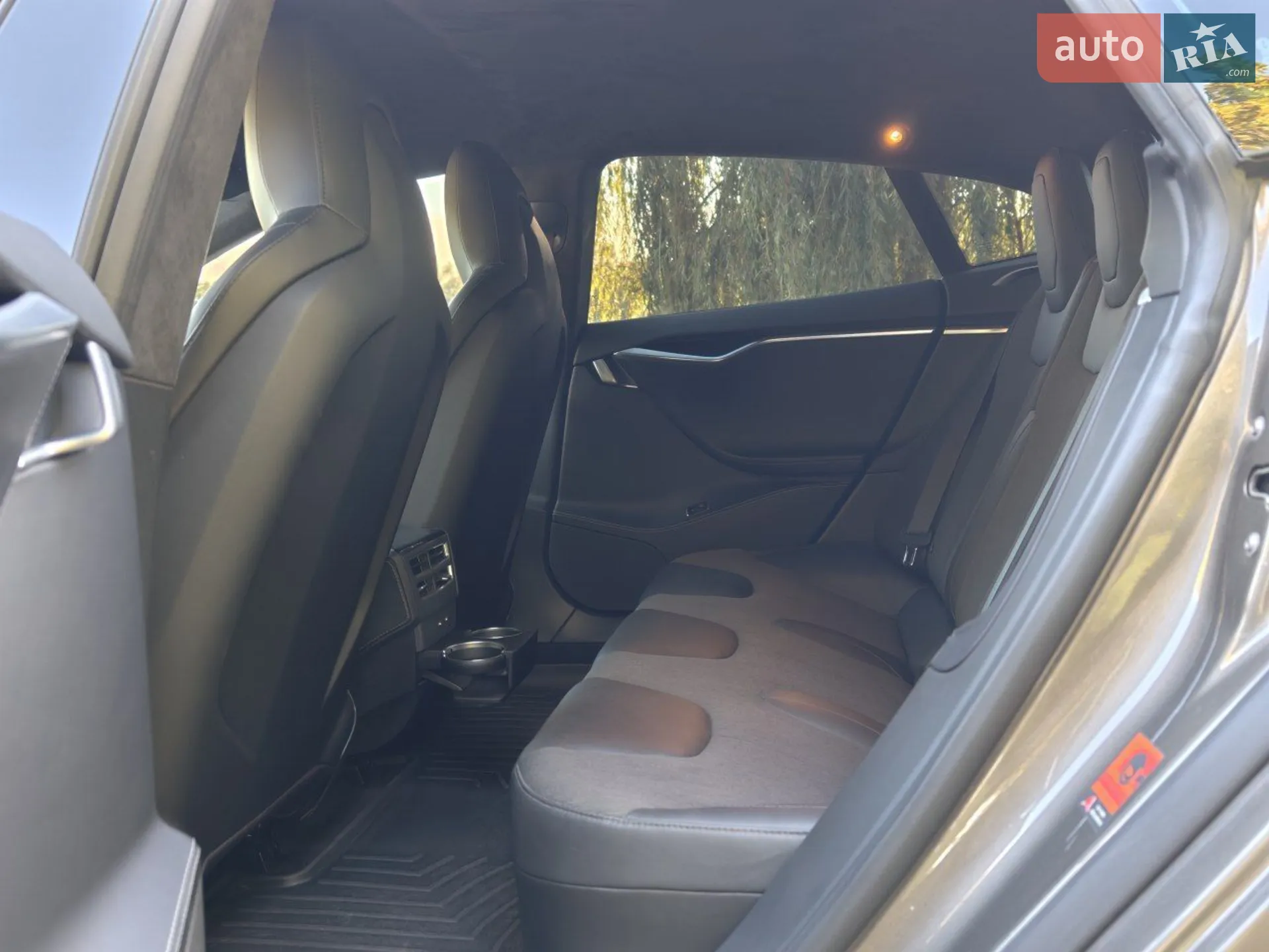 2016 Tesla Model S - мініатюра 26