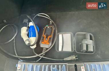 Ліфтбек Tesla Model S 2021 в 