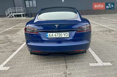 Ліфтбек Tesla Model S 2021 в 