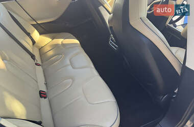 Ліфтбек Tesla Model S 2014 в 