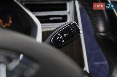 Ліфтбек Tesla Model S 2013 в 