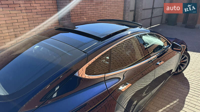 Ліфтбек Tesla Model S 2013 в Вінниці