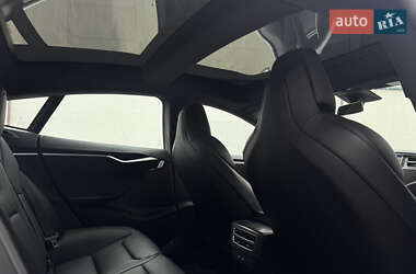 Лифтбек Tesla Model S 2018 в 