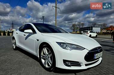 Лифтбек Tesla Model S 2013 в 