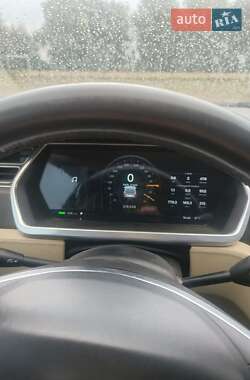 Ліфтбек Tesla Model S 2013 в 