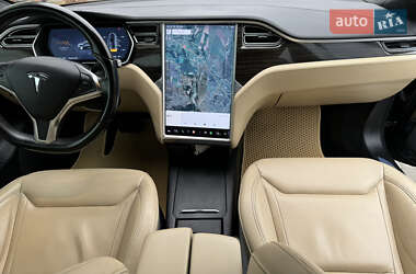 Лифтбек Tesla Model S 2016 в Снятине