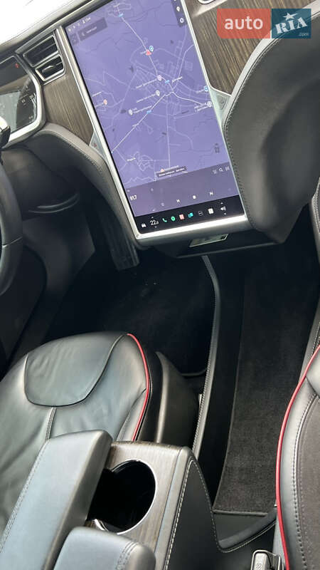 Ліфтбек Tesla Model S 2014 в Дрогобичі фото 59 Ліфтбек Tesla Model S 2014 в Дрогобичі