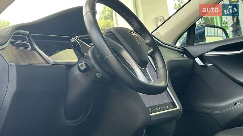 Ліфтбек Tesla Model S 2014 в Дрогобичі фото 54 Ліфтбек Tesla Model S 2014 в Дрогобичі