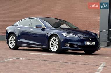 Ліфтбек Tesla Model S 2016 в 