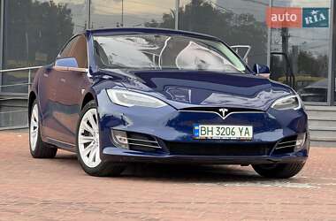 Ліфтбек Tesla Model S 2016 в 