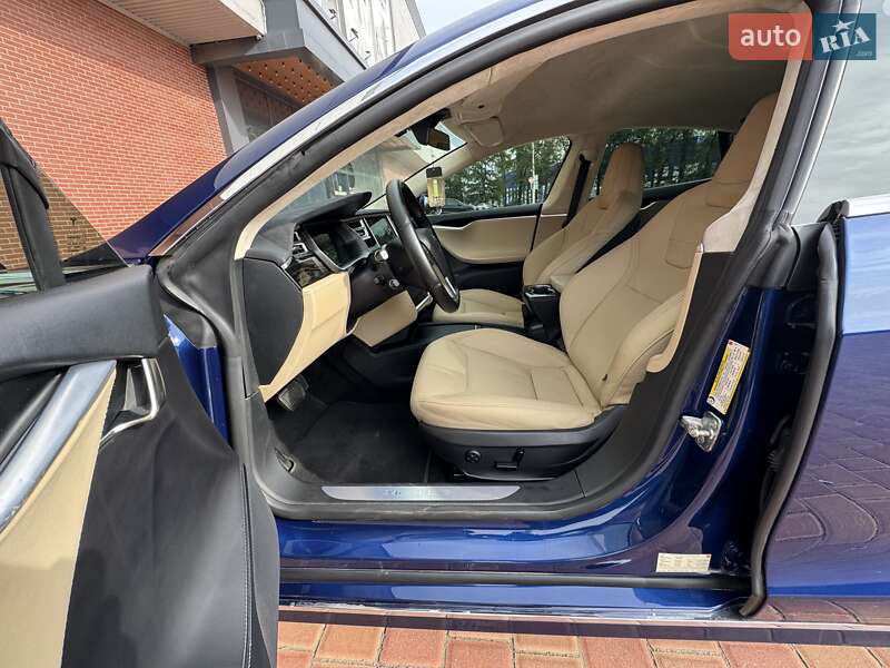 Лифтбек Tesla Model S 2016 в Одессе