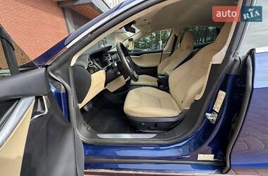 Ліфтбек Tesla Model S 2016 в 