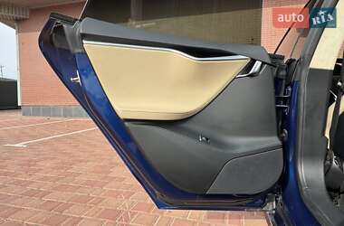 Ліфтбек Tesla Model S 2016 в 