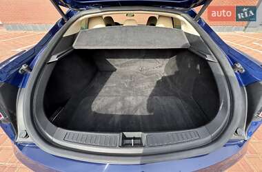 Ліфтбек Tesla Model S 2016 в 