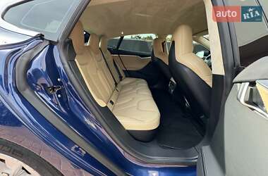 Ліфтбек Tesla Model S 2016 в 