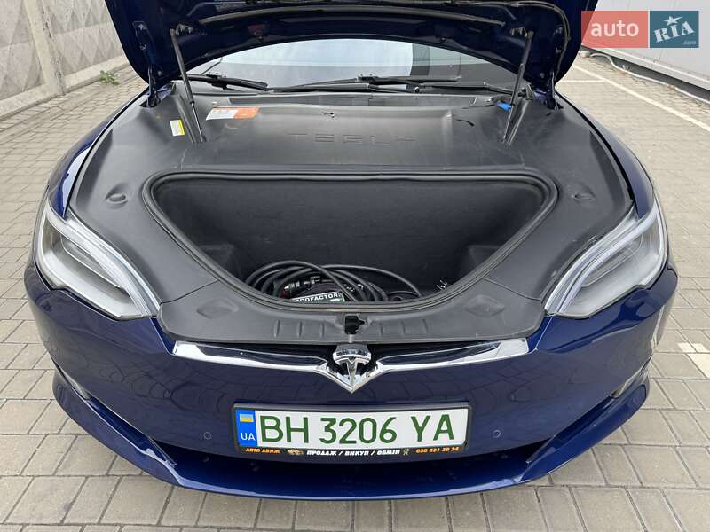 Лифтбек Tesla Model S 2016 в Одессе