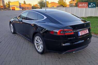 Ліфтбек Tesla Model S 2014 в 
