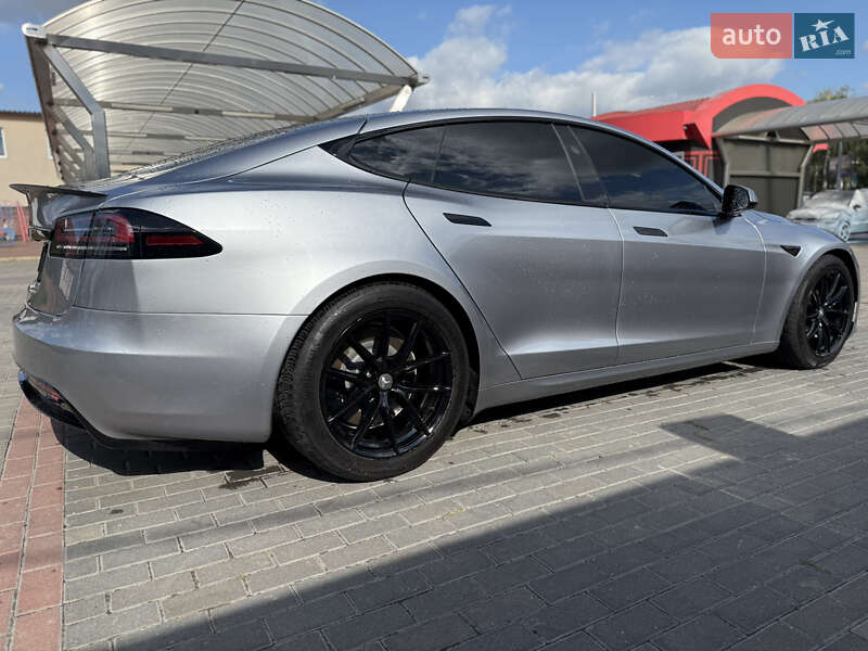 Лифтбек Tesla Model S 2024 в Ровно