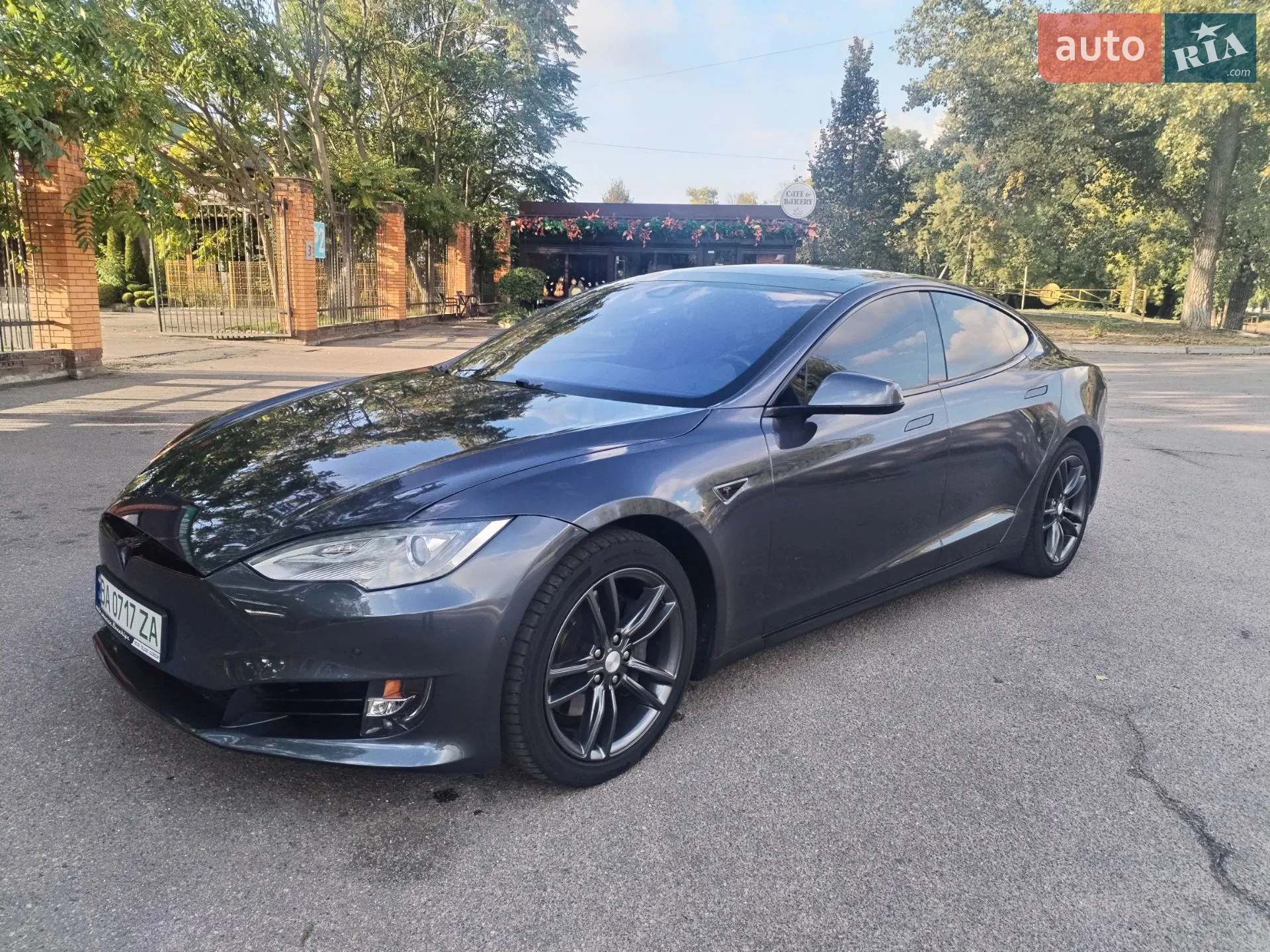 2016 Tesla Model S - мініатюра 10