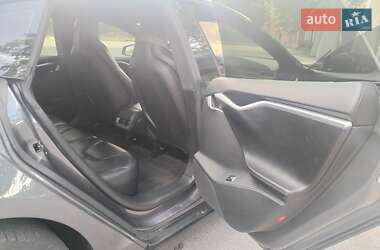 Лифтбек Tesla Model S 2016 в 