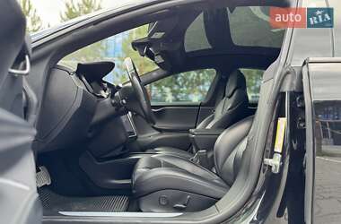 Ліфтбек Tesla Model S 2018 в 