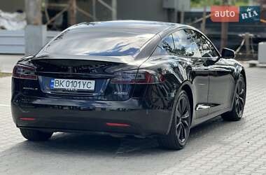 Ліфтбек Tesla Model S 2018 в 