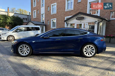 Ліфтбек Tesla Model S 2016 в 