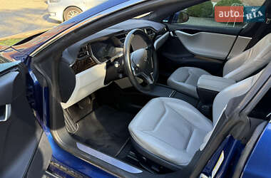 Ліфтбек Tesla Model S 2016 в 