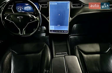 Ліфтбек Tesla Model S 2015 в 