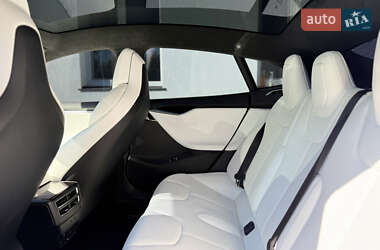 Лифтбек Tesla Model S 2017 в 