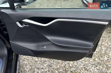 Ліфтбек Tesla Model S 2017 в 