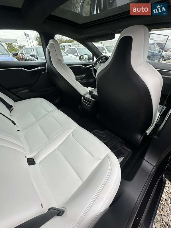 Ліфтбек Tesla Model S 2017 в Івано-Франківську фото 37 Ліфтбек Tesla Model S 2017 в Івано-Франківську
