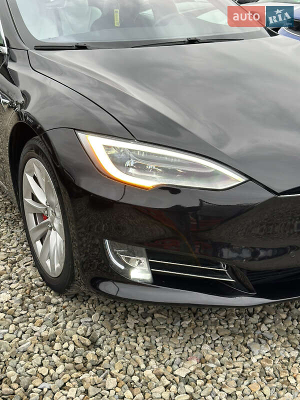 Ліфтбек Tesla Model S 2017 в Івано-Франківську фото 40 Ліфтбек Tesla Model S 2017 в Івано-Франківську