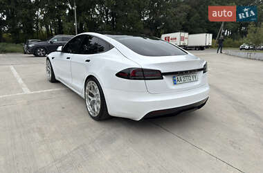 Лифтбек Tesla Model S 2023 в 