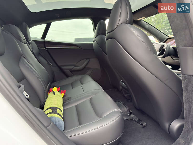 Ліфтбек Tesla Model S 2023 в Києві