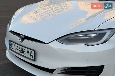 Ліфтбек Tesla Model S 2017 в 